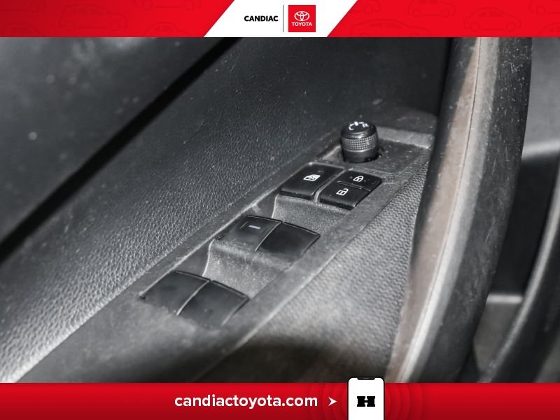 2021 Toyota Corolla Black Laval - photo #23
