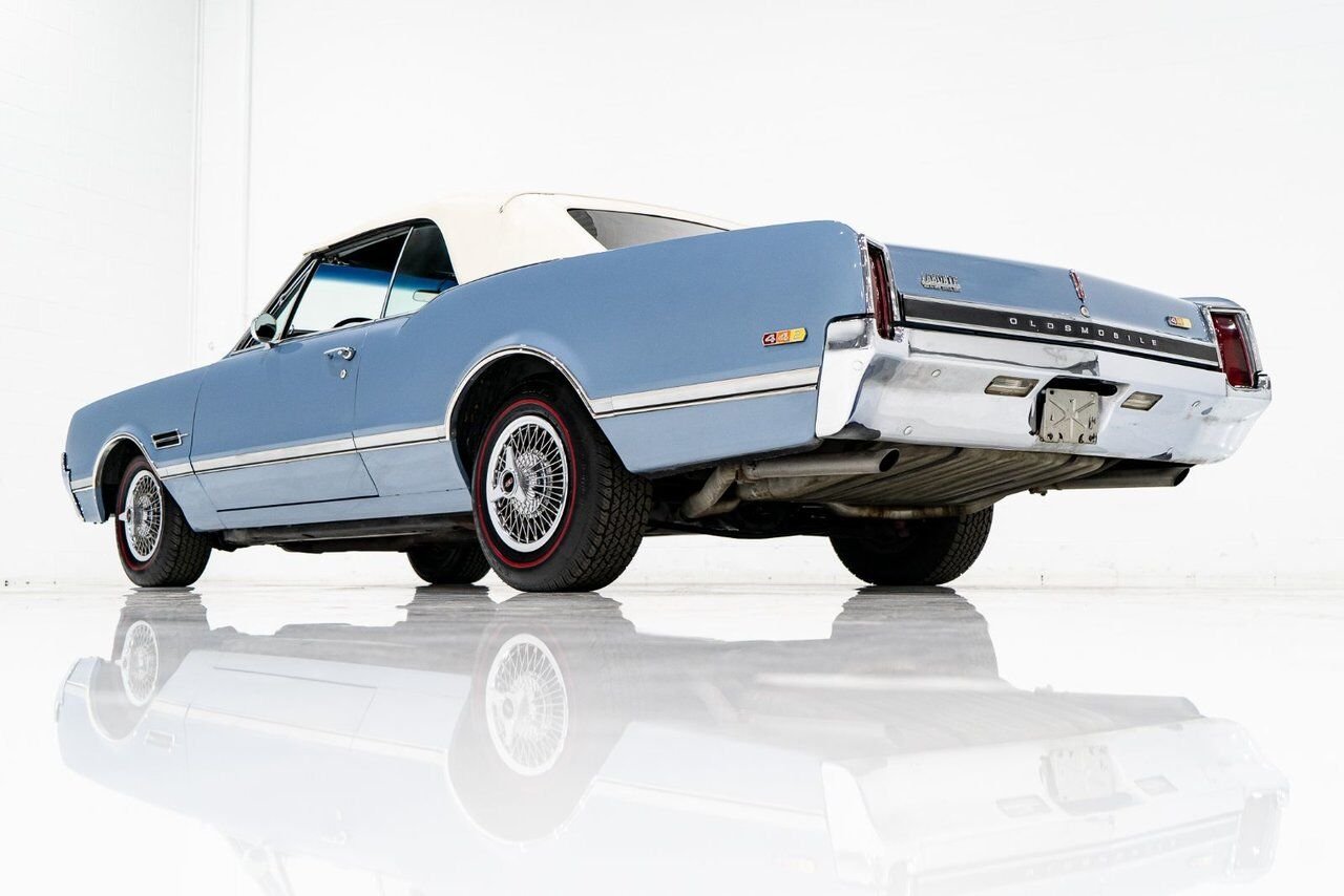 1966 Oldsmobile 442 PRIX EN USD | Matching# 400cu.in. 4-Speed Blue Montreal - photo #26