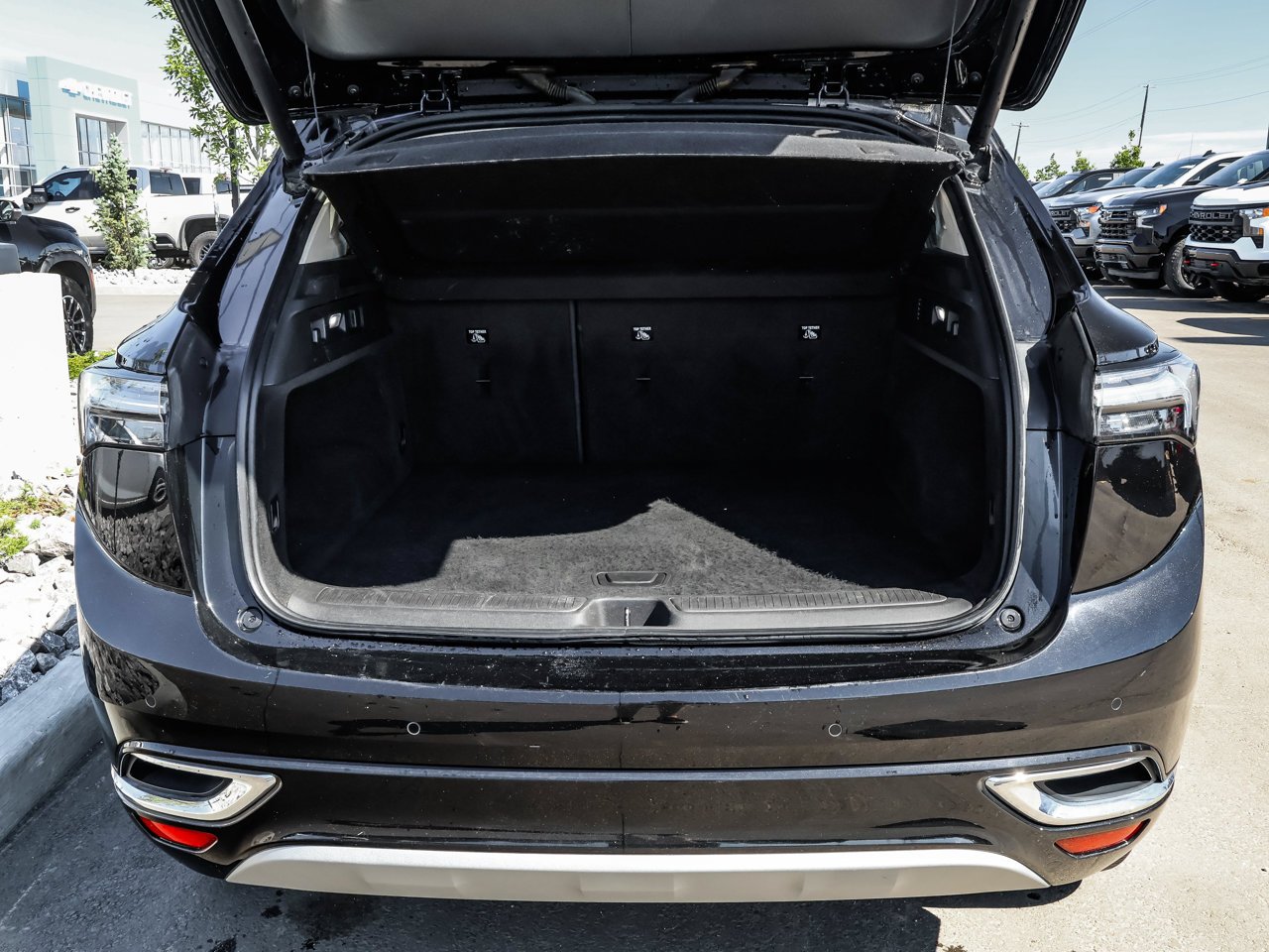 2022 Buick Envision AWD 4dr Avenir Black Sherwood Park - photo #8