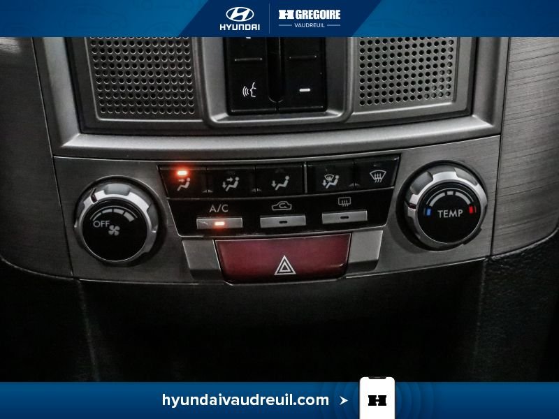 2010 Subaru Legacy Grey Laval - photo #27