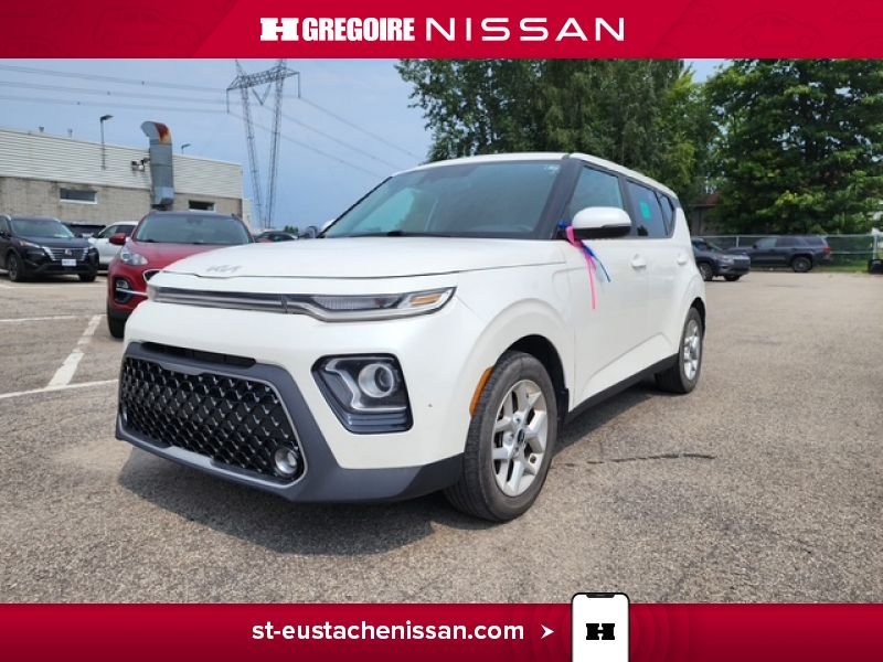 2022 Kia Soul White Laval - photo #5