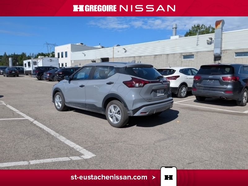 Nissan Kicks 2024 Gris Laval - photo #8