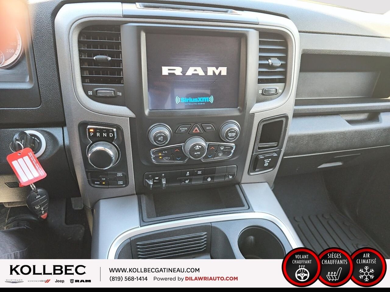 RAM 1500 CLASSIC Express Night Edition Crewcab 4x4 2023 Noir Ottawa & Gatineau - photo #27