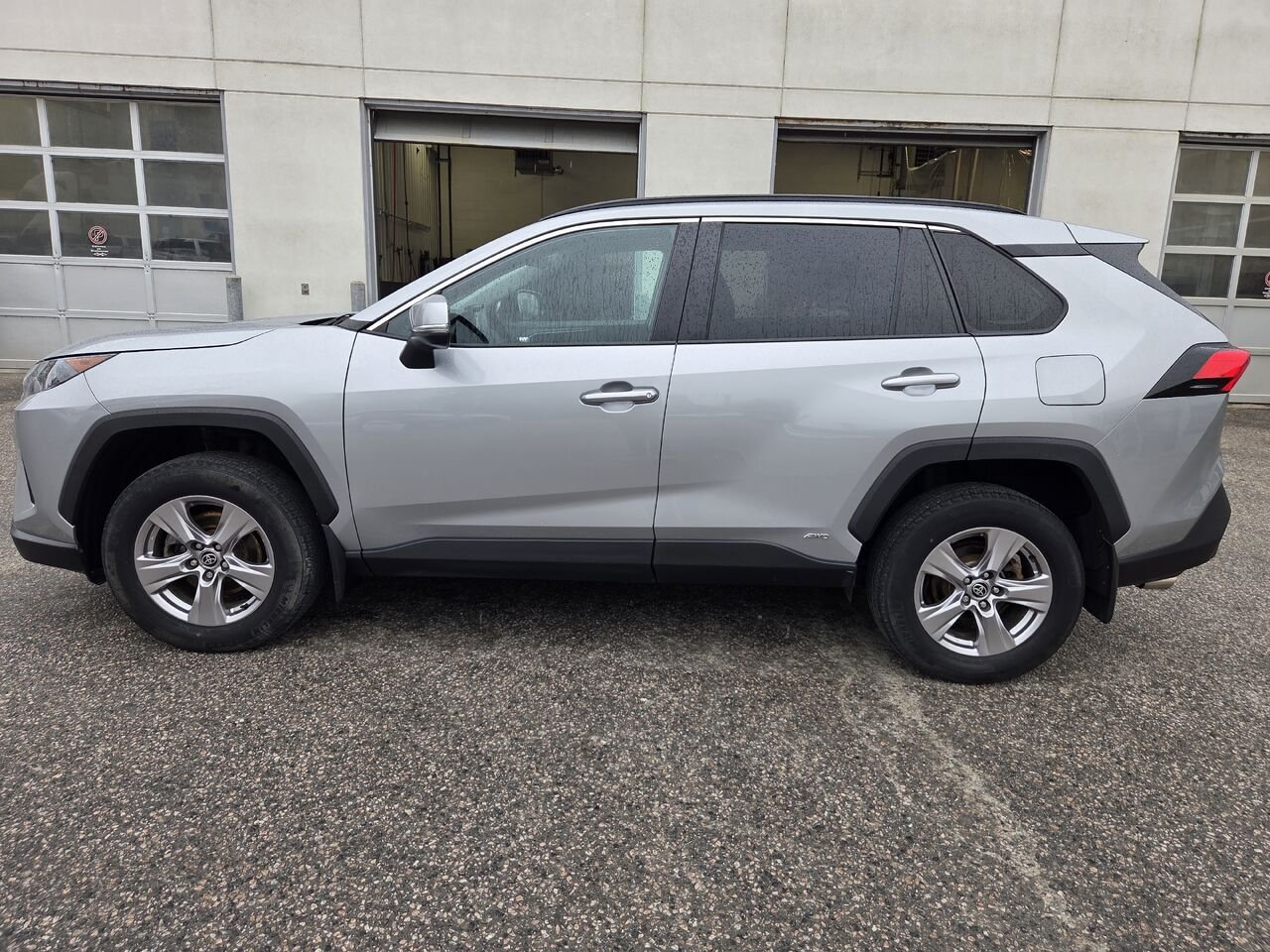 2022 Toyota RAV4 Grey Mont-Laurier - photo #8