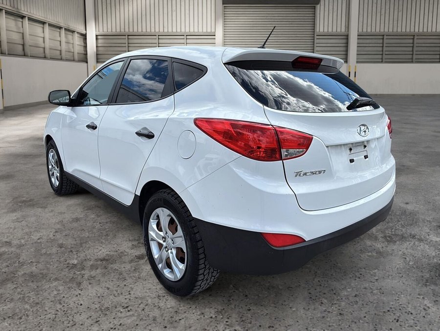 2015 HYUNDAI TUCSON 2015 White