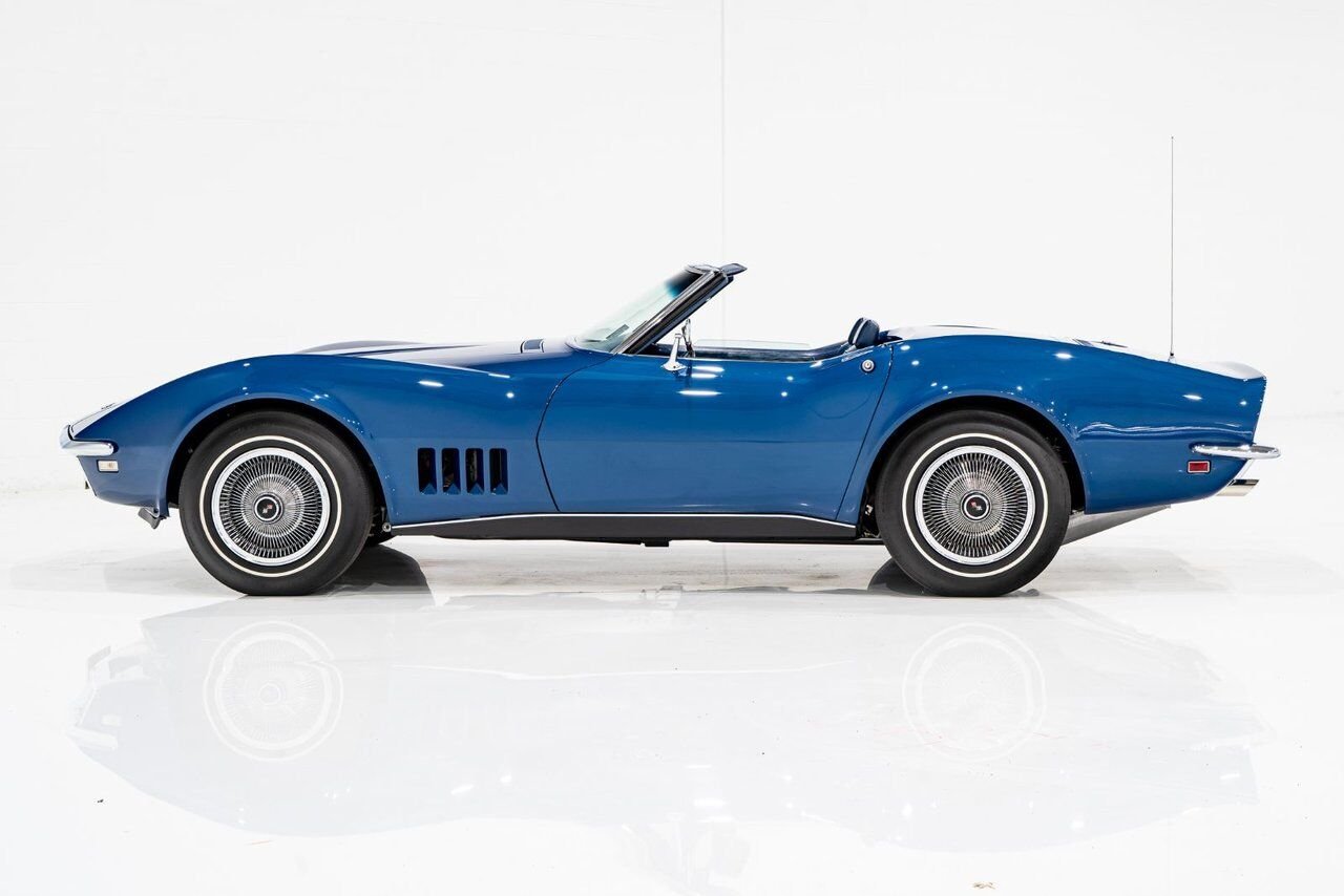 Chevrolet Corvette *PRIX EN USD* Matching numbers Top flight with extensive documentation 1968 Bleu Montréal - photo #39