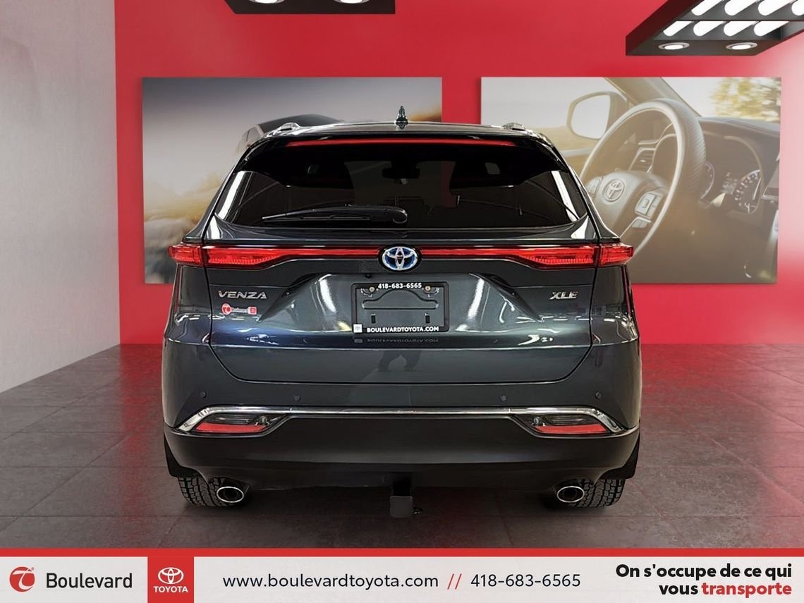 Toyota Venza 98389A-95 | XLE, AWD 2024 Gris côtier métallisé Québec - photo #4