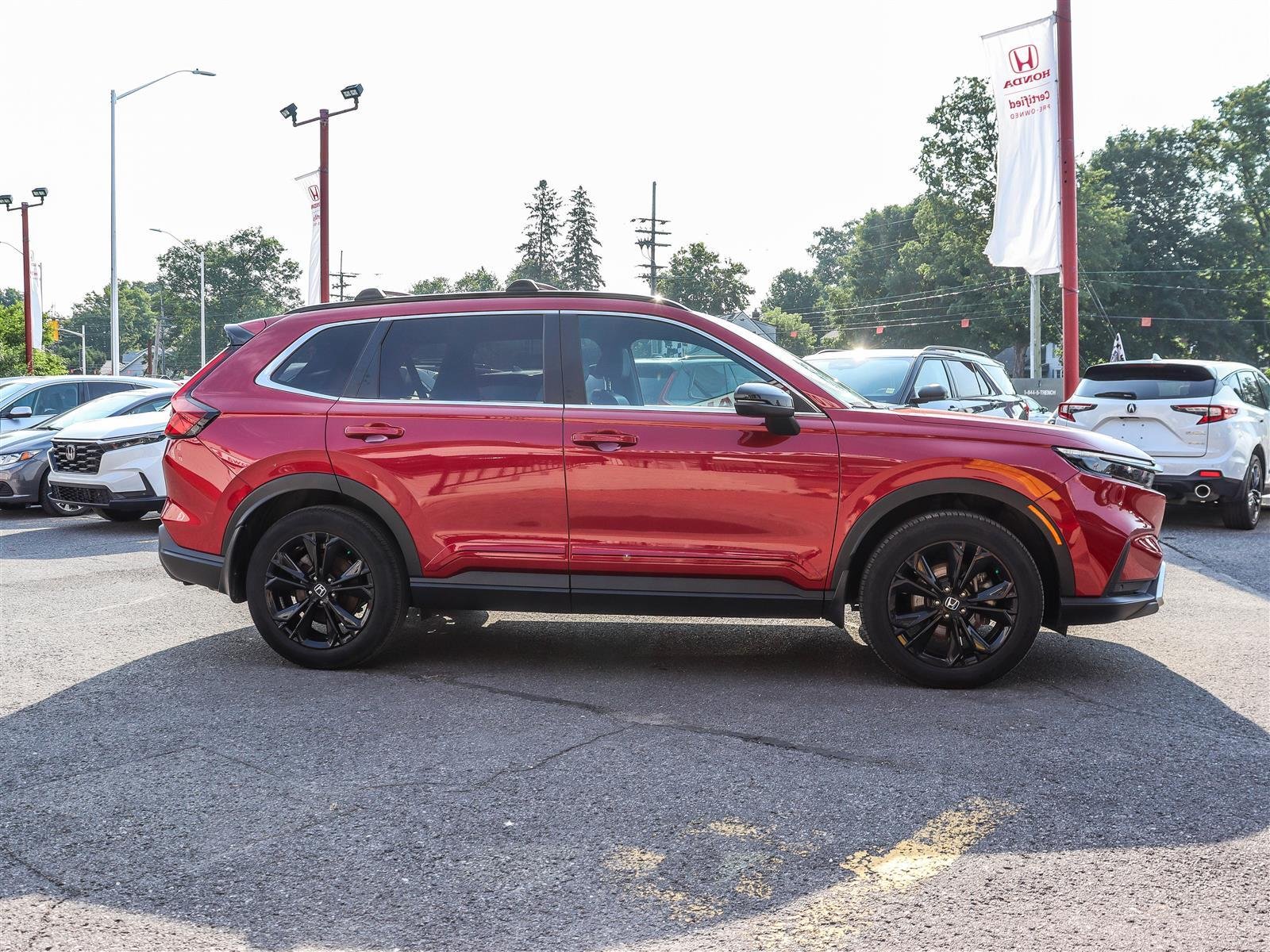 Honda CR-V hybride Touring 2023 Red Ottawa & Gatineau - photo #2