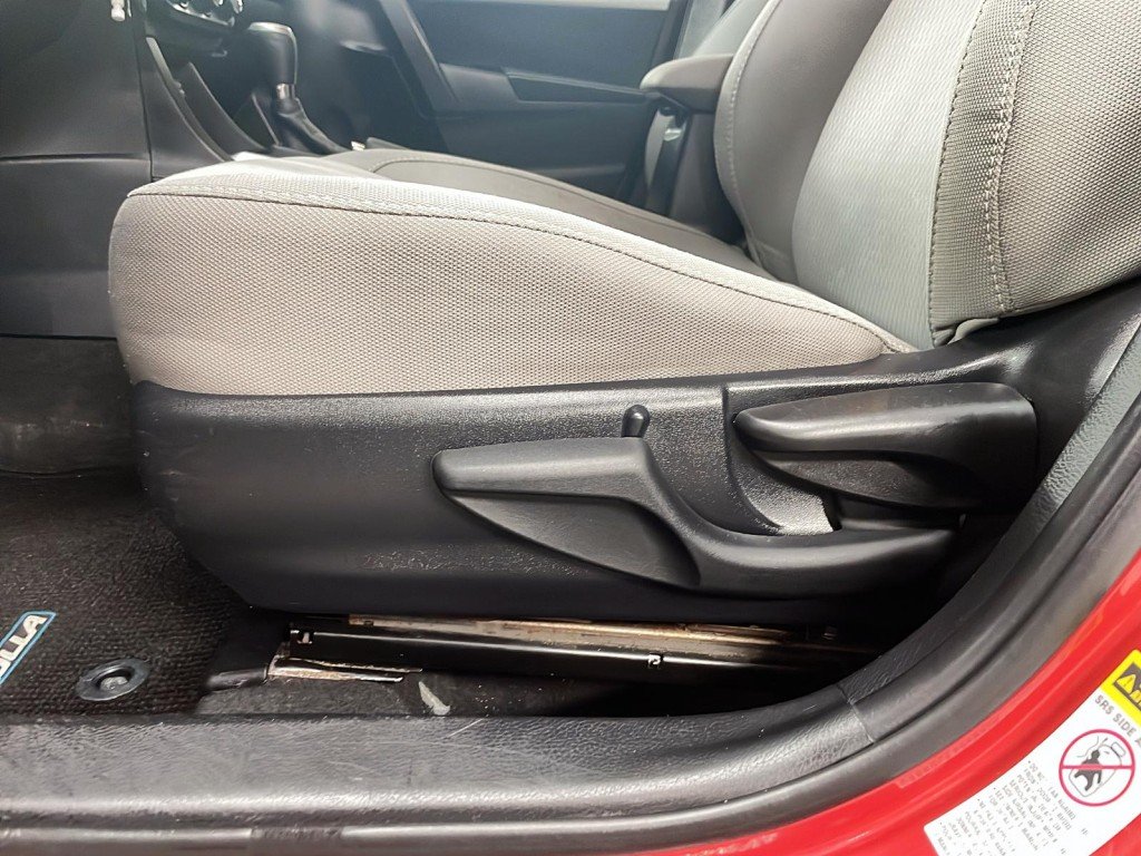Toyota COROLLA 2016 Rouge Amos - photo #11