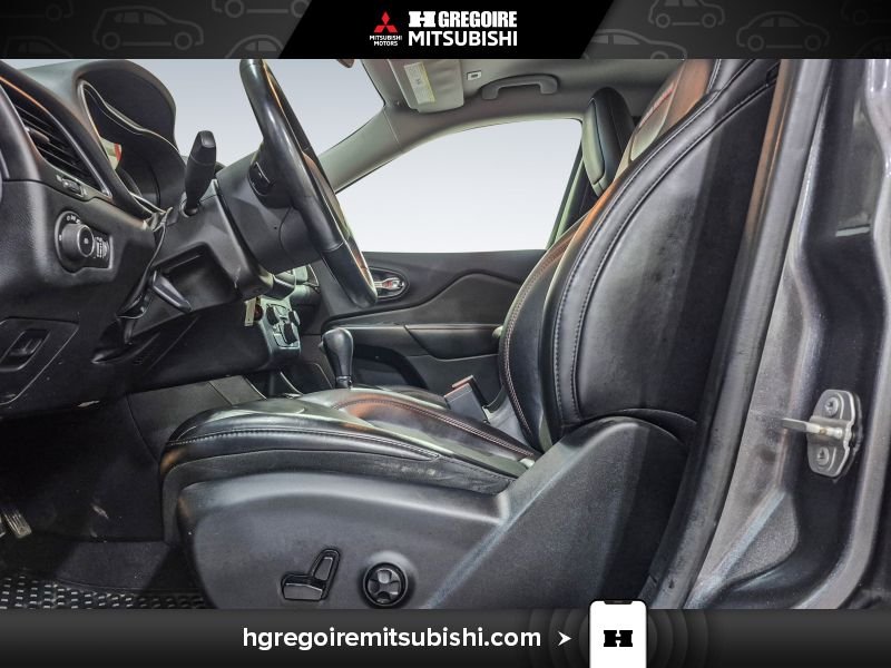 Jeep Cherokee 2019 Gris Laval - photo #14