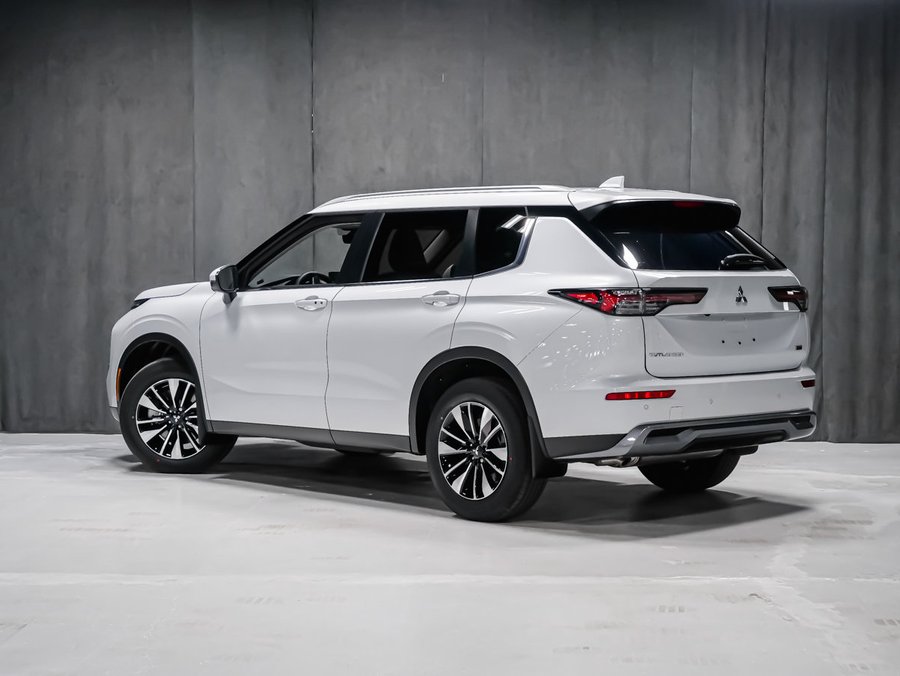 Mitsubishi Outlander LE 2026 Blanc diamant