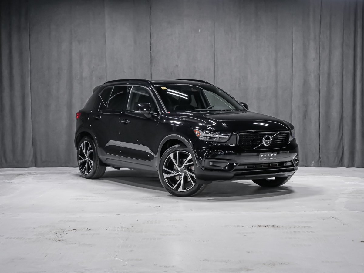 Volvo XC40 R-DESIGN 2022 Noir Montréal - photo #1