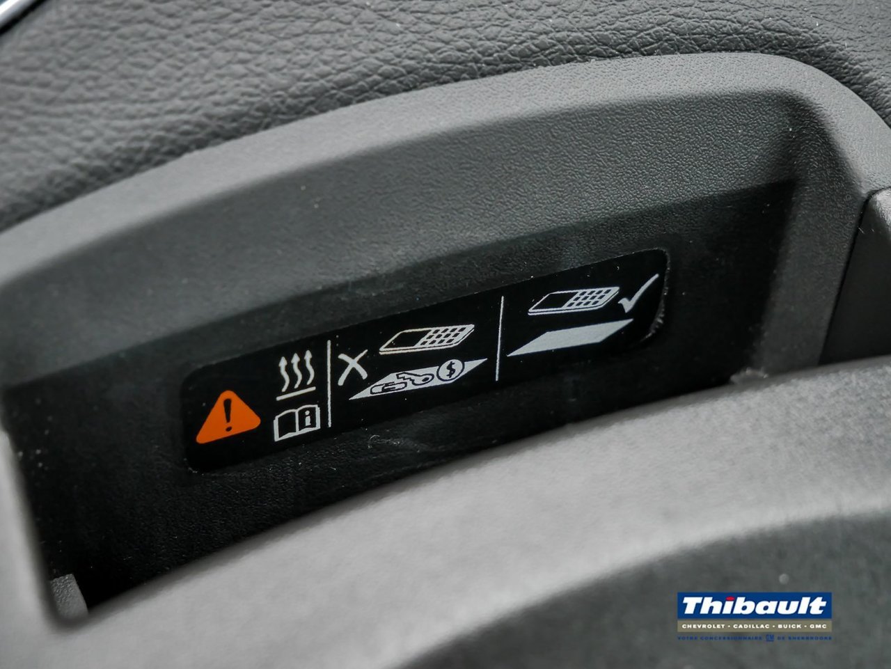 Cadillac XT5 2022 Cadillac XT5 Premium Luxury AWD 2022 NOIR STELLAIRE METALLISE Saint-Eustache - photo #28