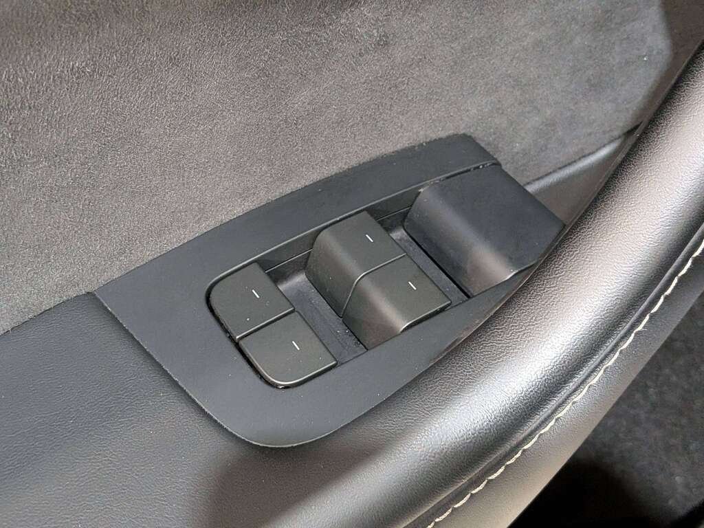 2023 Tesla Model Y RWD Grey Val-David - photo #30