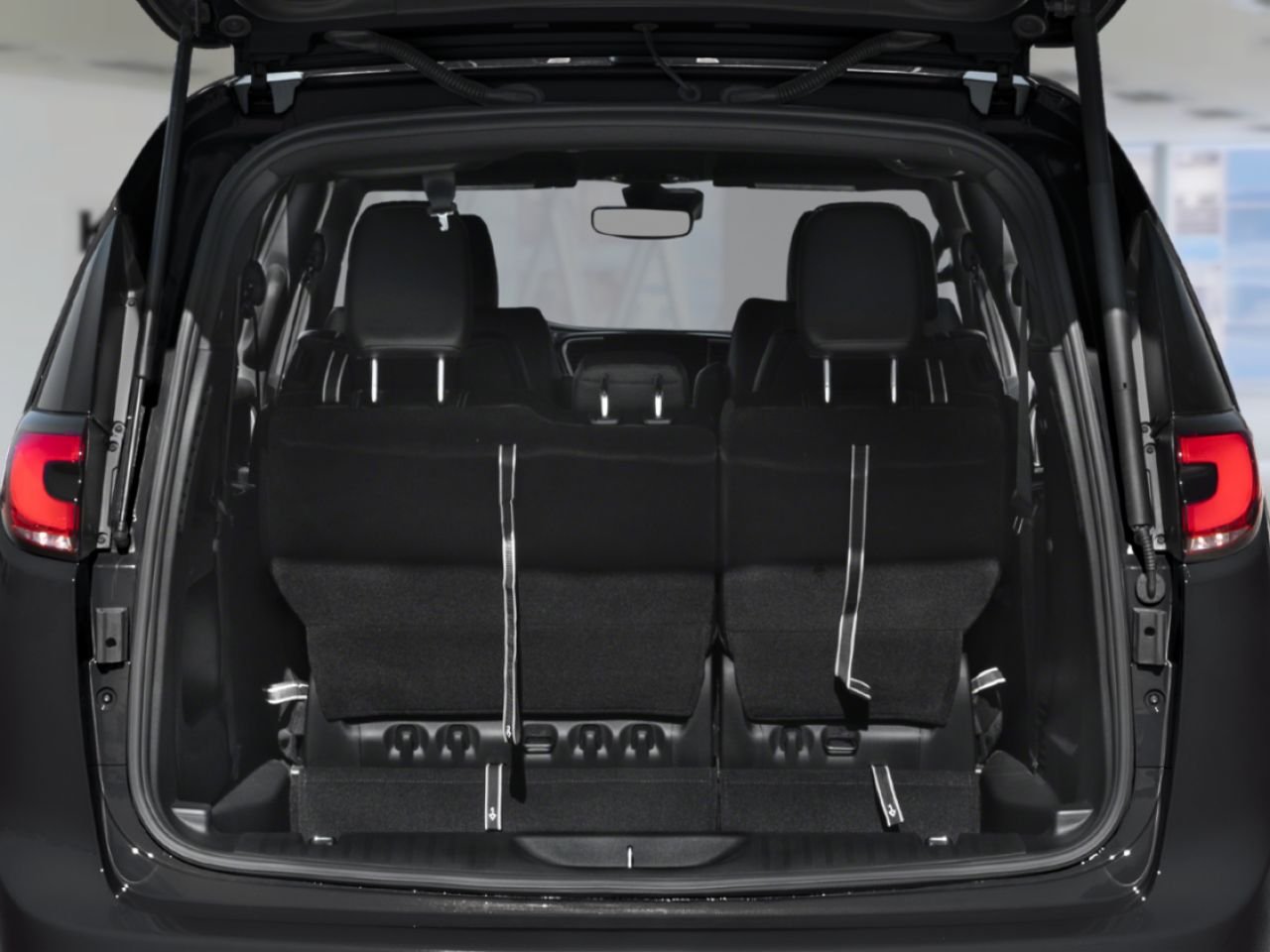 2026 CHRYSLER Pacifica Select TA Diamond Black Crystal Pearl Ottawa & Gatineau - photo #4