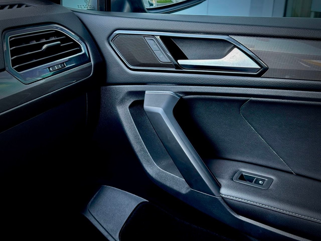 2023 Volkswagen Tiguan Notre-Dame-des-Prairies - photo #26