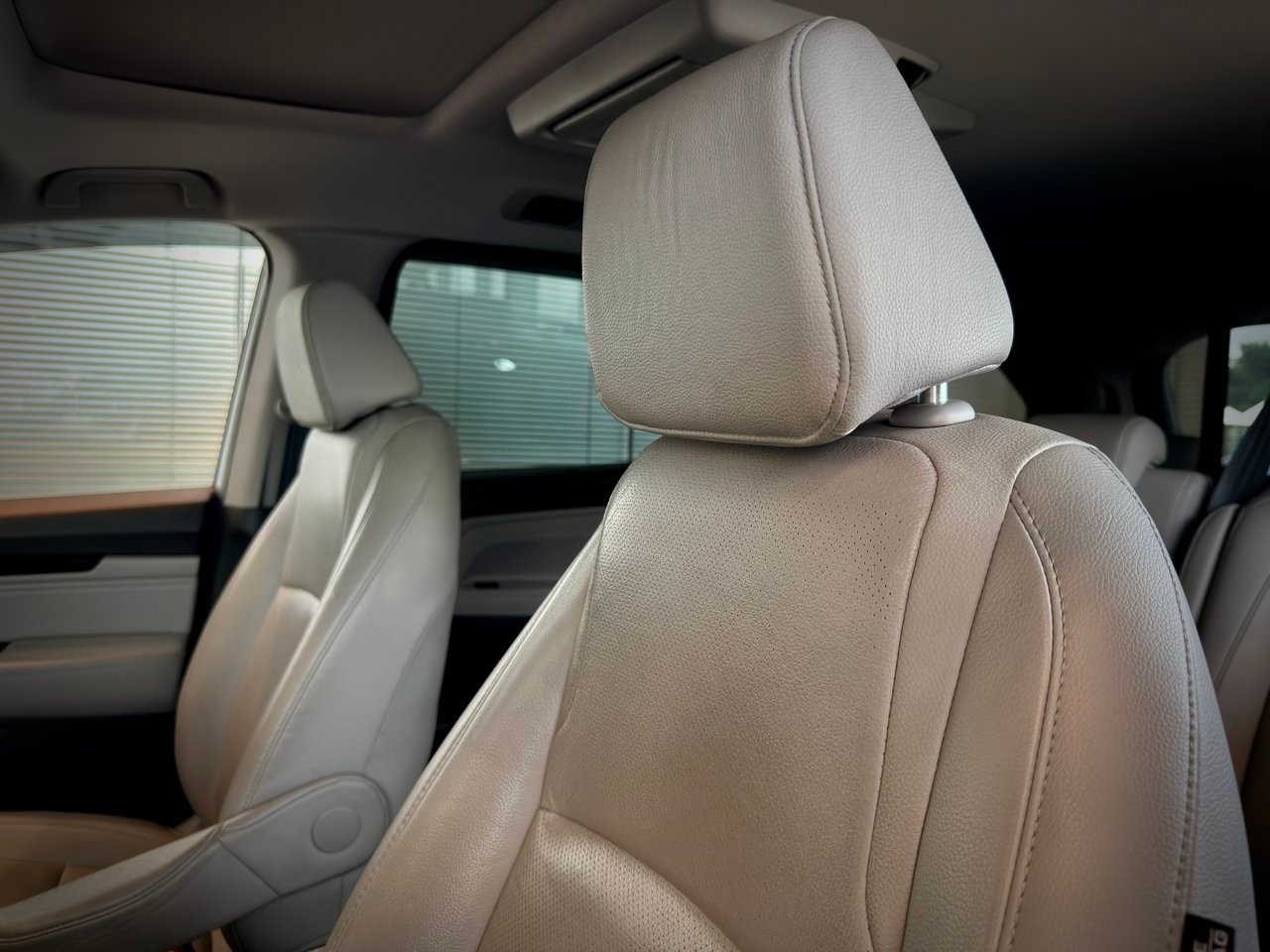 2019 Honda Odyssey Silver Notre-Dame-des-Prairies - photo #25