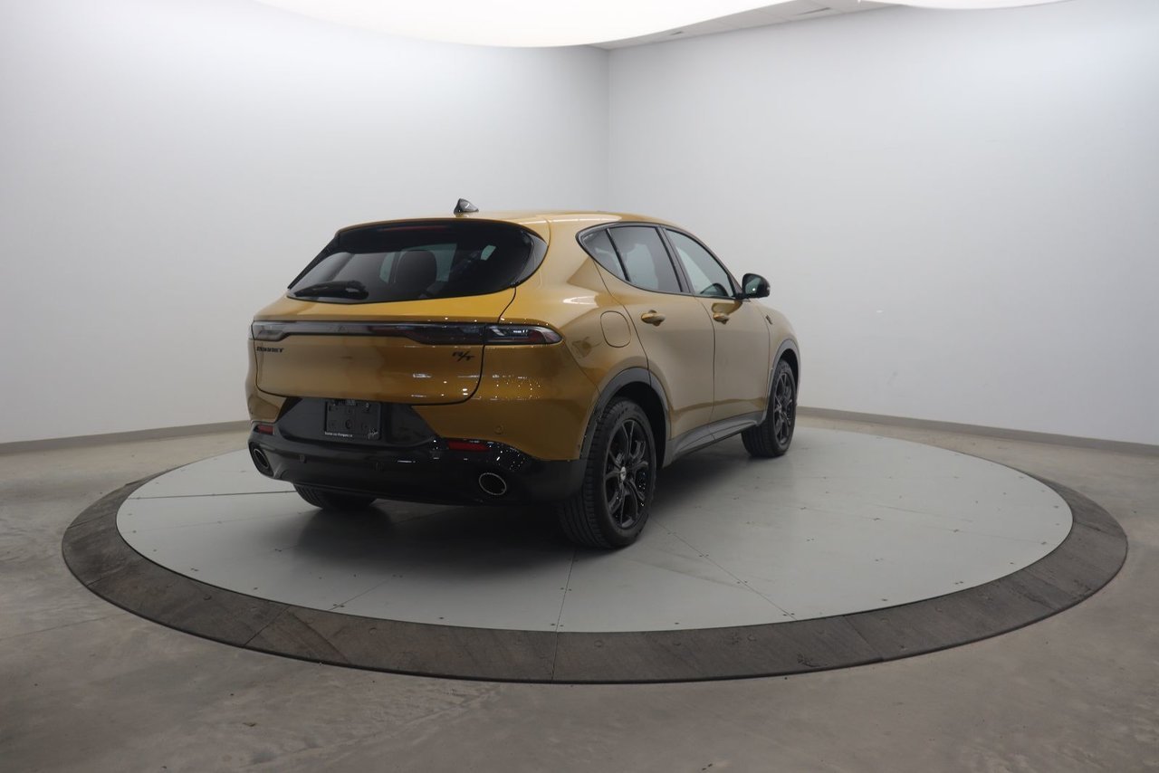 2024 Dodge Hornet R/T Plus Gold Baie-Comeau - photo #3