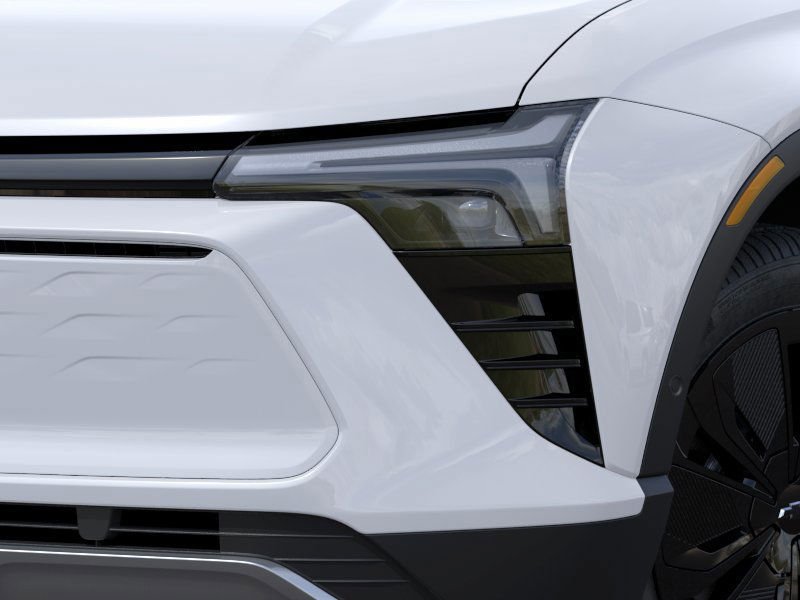 CHEVROLET Blazer EV Traction intégrale, 4 portes LT 2026 Blanc sommet Sherbrooke - photo #9