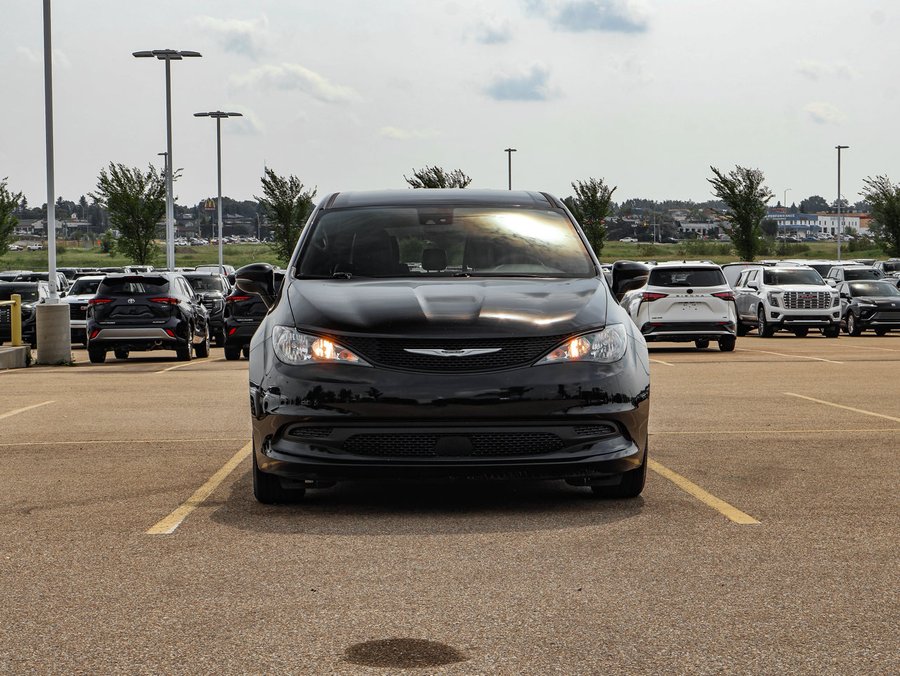 2025 Chrysler Grand Caravan