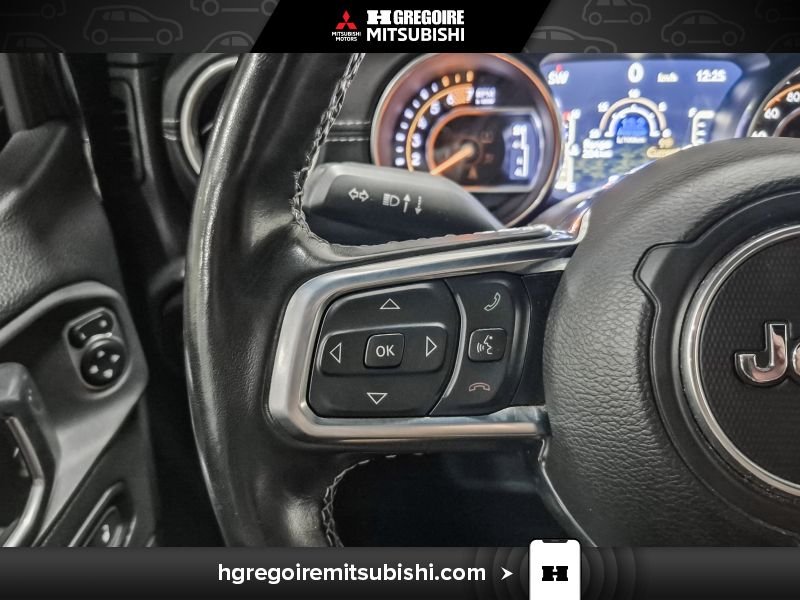 2020 Jeep Wrangler Unlimited Black Saint-Eustache - photo #17