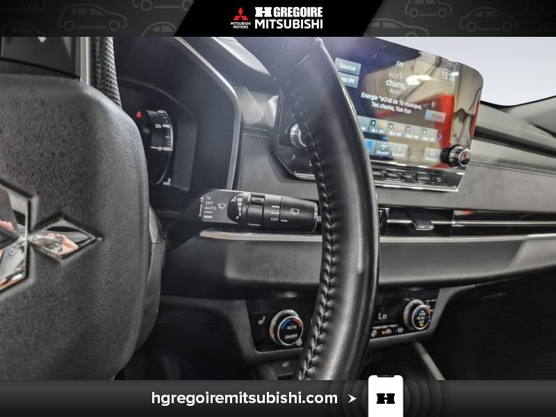 2023 Mitsubishi Outlander Plug-In Hybrid Black Laval - photo #22