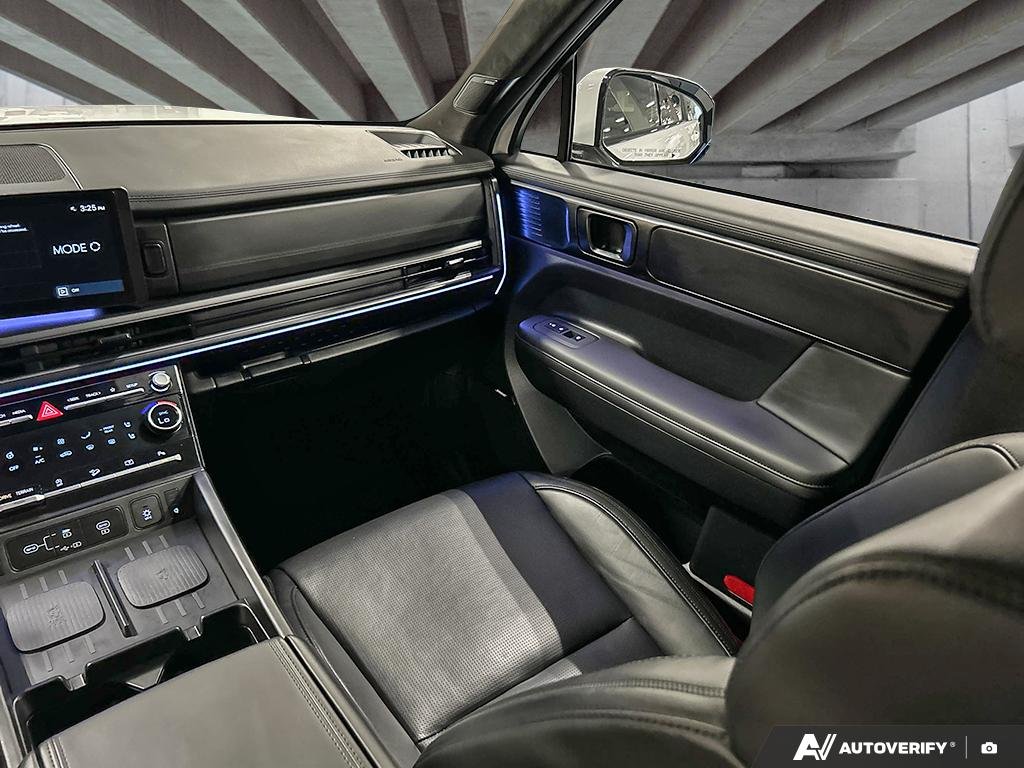 2025 Hyundai Santa Fe 2600724A | Ultimate Calligraphy White Edmonton - photo #24