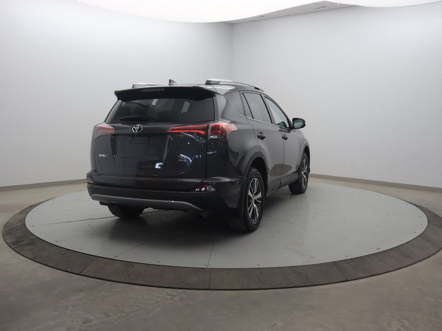 2018 Toyota RAV4 2018 Grey