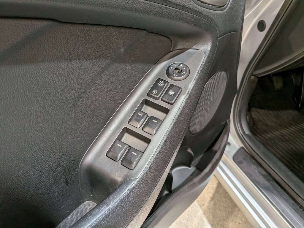 2015 Kia Forte 4dr Sdn Auto LX+ Winter Edition Silver Val-David - photo #25