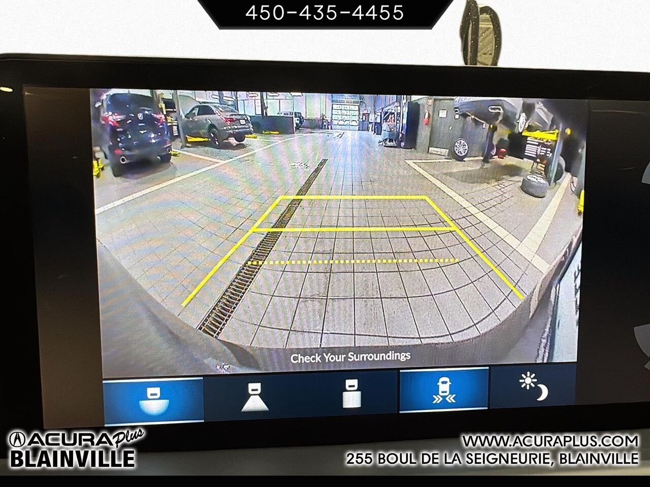 2024 Acura MDX Grey Blainville - photo #16