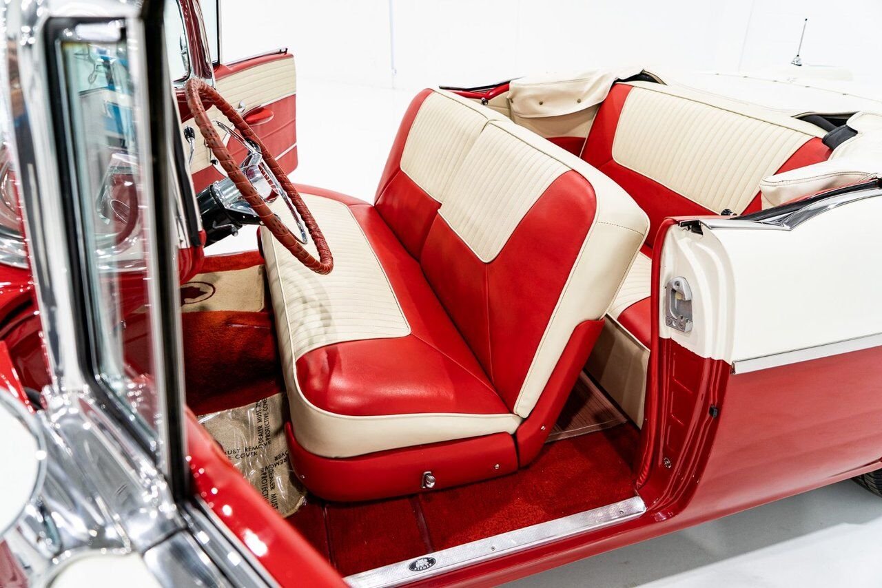 Pontiac Starchief **PRIX EN USD** Beautifully presented from former restoration 1955 Blanc Montréal - photo #65