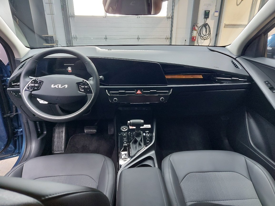 2026 KIA Niro Mineral Blue Blainville - photo #8