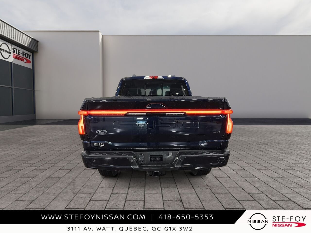 Ford F-150 Lightning GROUPE 510 A, standard range 2023 Bleu Ste-Foy - photo #2