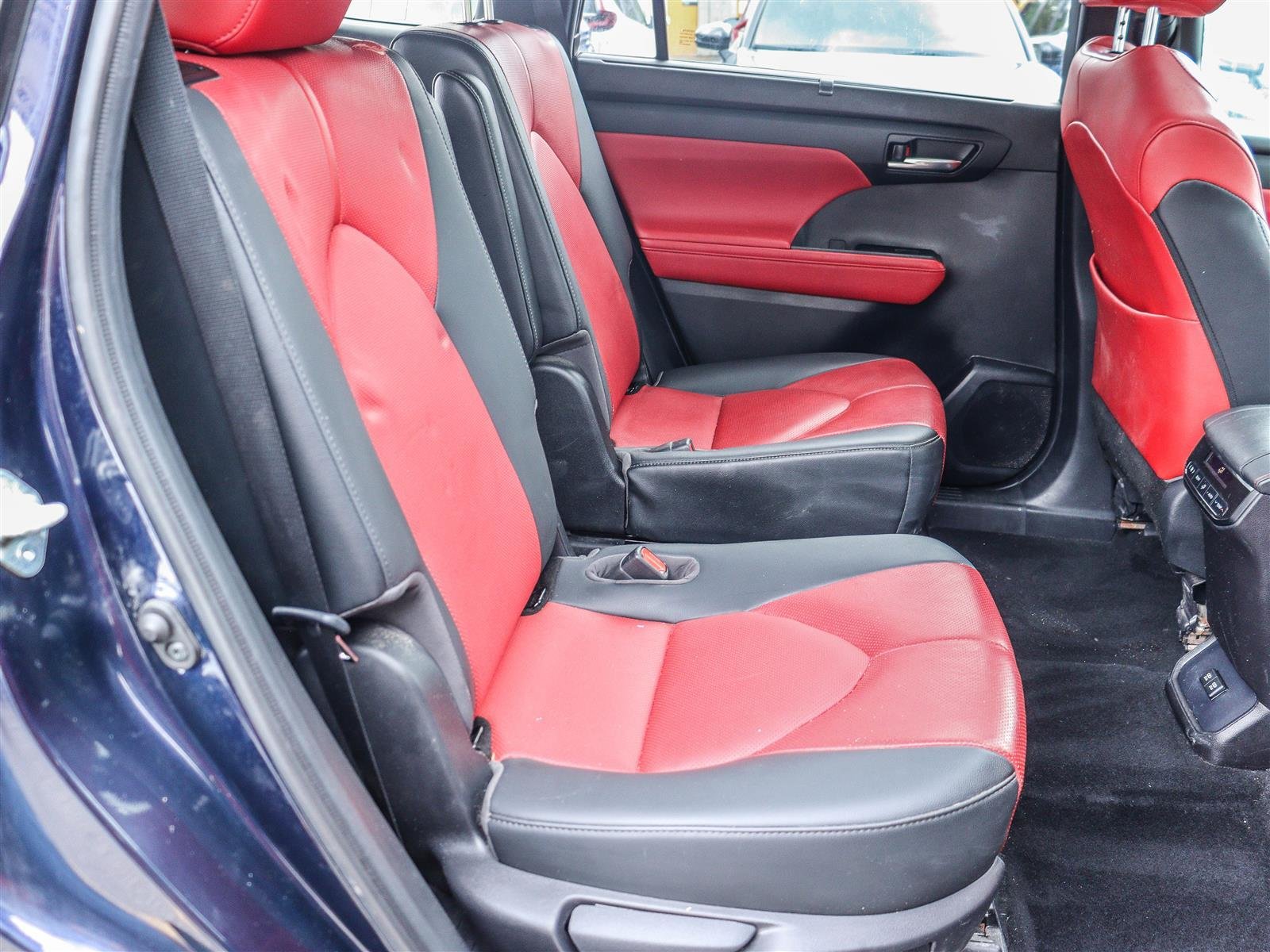 Toyota Highlander XSE 2021 Blue Ottawa & Gatineau - photo #17