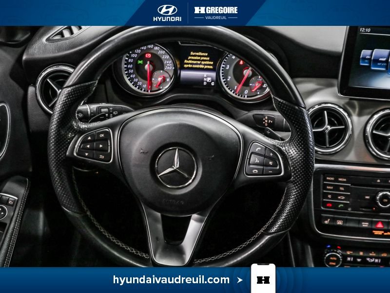 Mercedes Benz GLA 2016 Noir Laval - photo #20