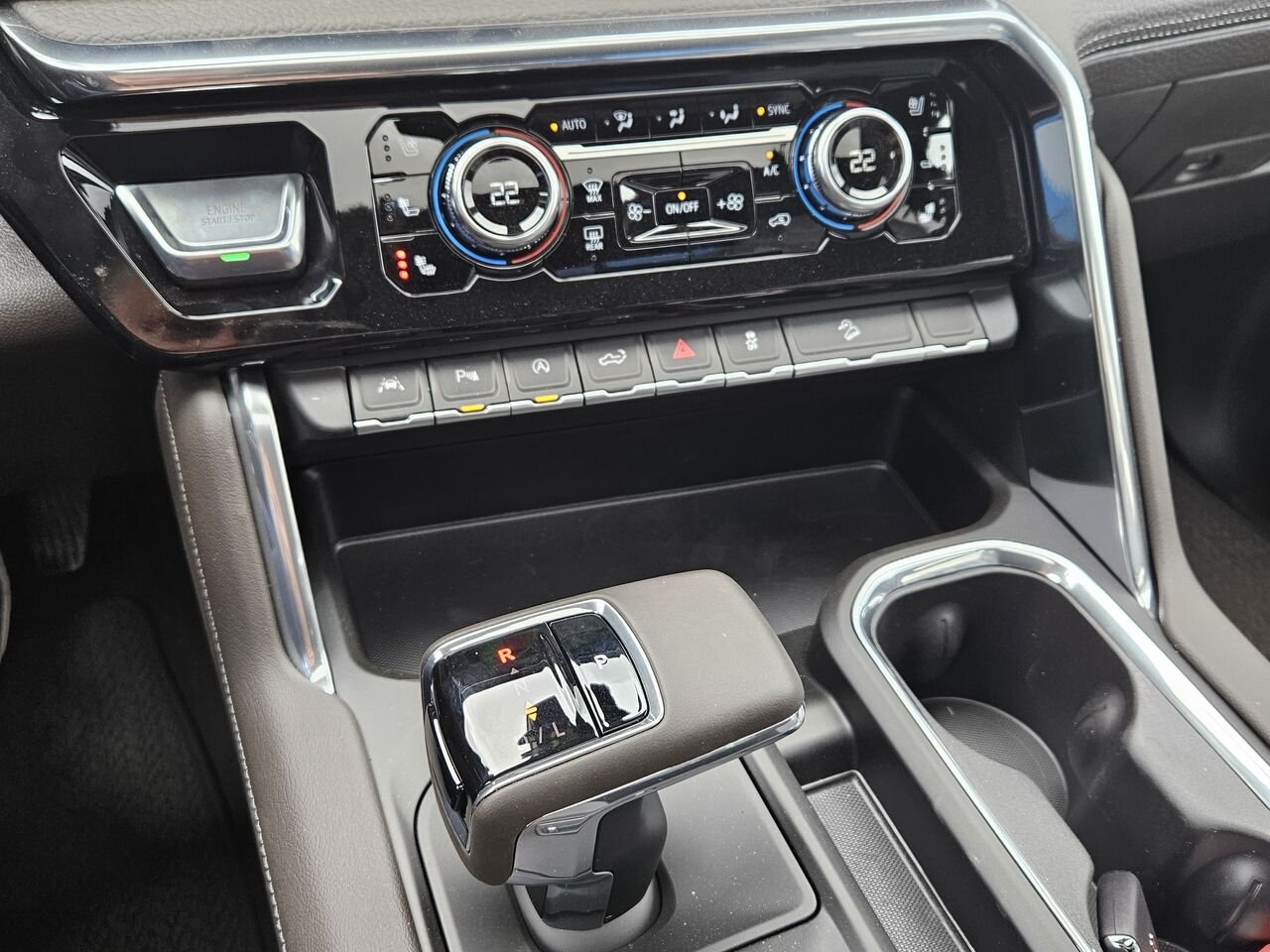 GMC Sierra 1500 Denali cabine multiplace 4RM 147 po 2026 Noir onyx Thetford Mines - photo #10