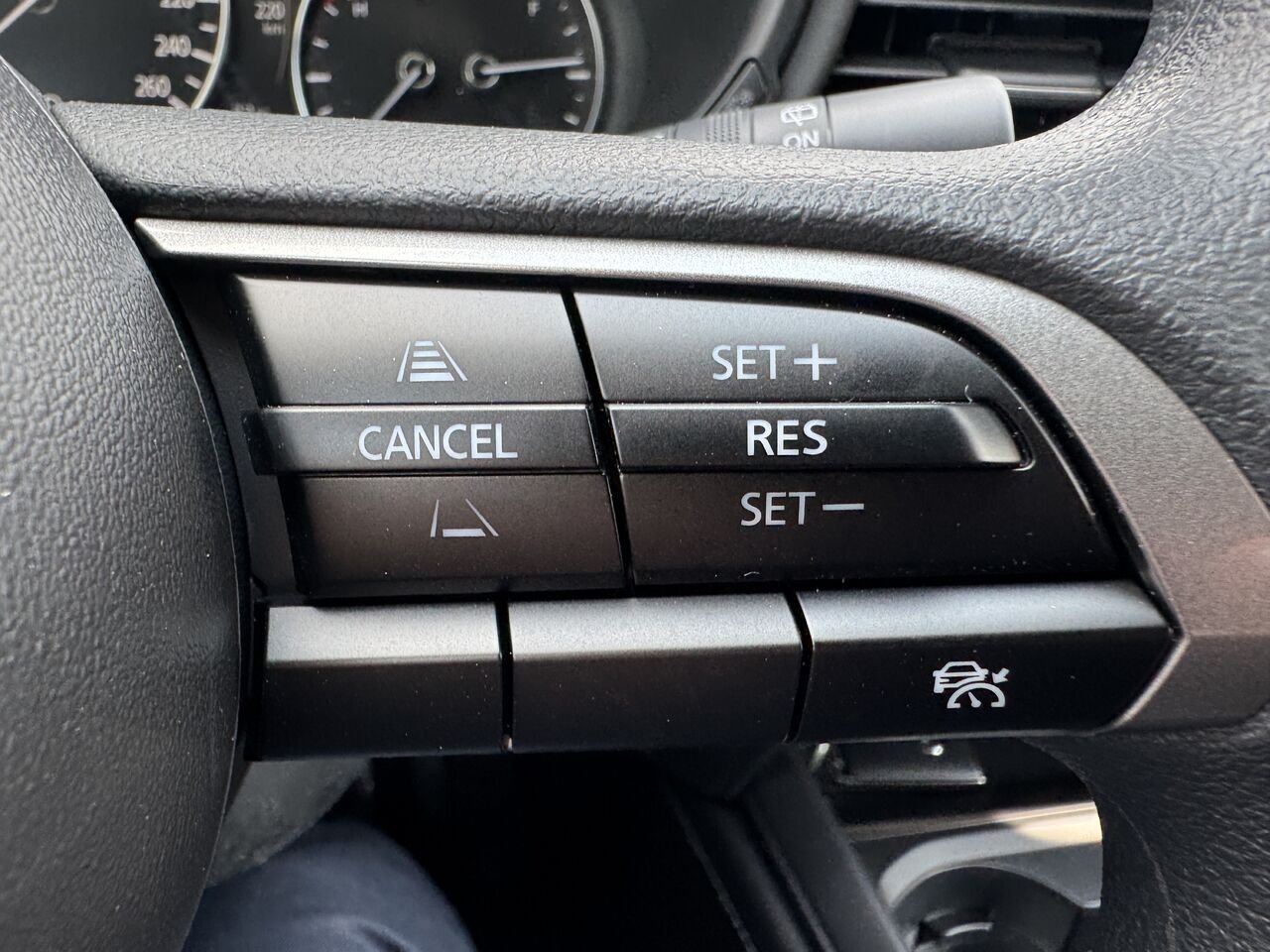 2026 Mazda CX-30 GX TI Machine Grey Metallic Saint-Jérôme - photo #14