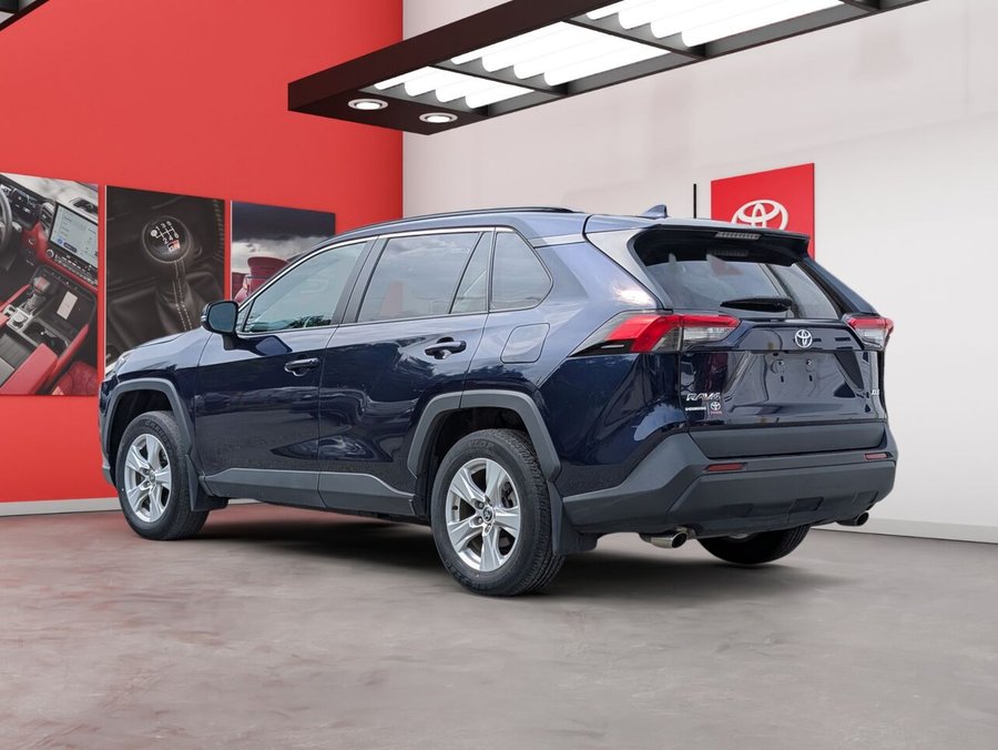 2021 Toyota RAV4 2021 Blue