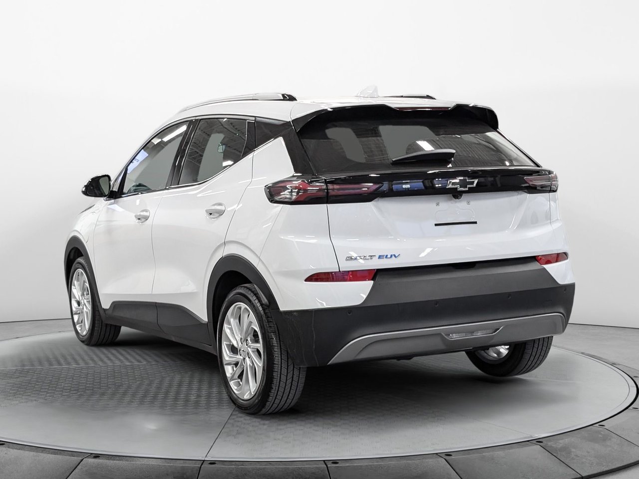 2023 Chevrolet Bolt EUV LT Saint-Eustache - photo #2