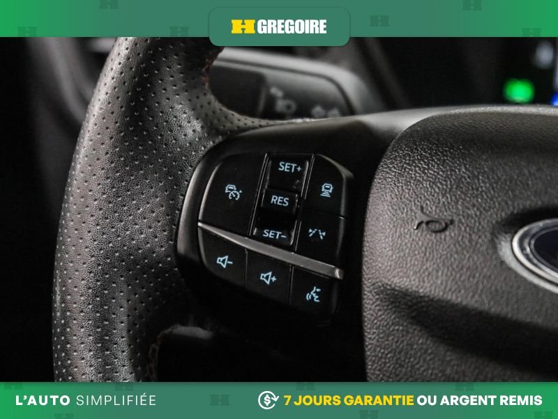 2025 Ford Escape Grey Laval - photo #20