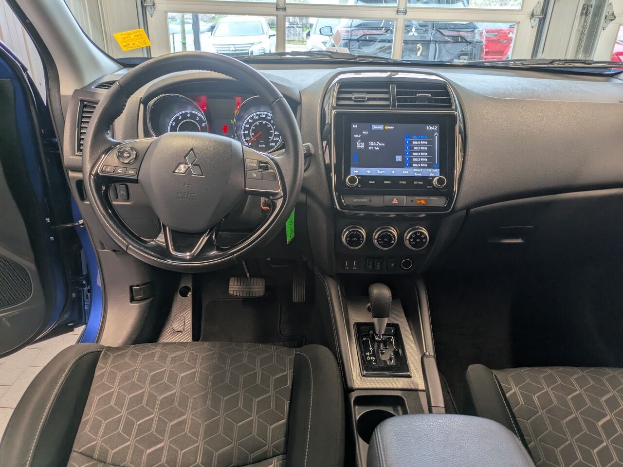 2024 Mitsubishi RVR Blue Gatineau - photo #12
