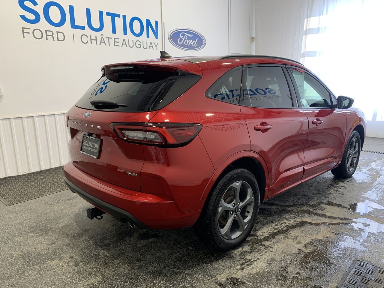 2023 Ford Escape ESCAPE ST-LINE HYBRIDE AWD Red Châteauguay - photo #6