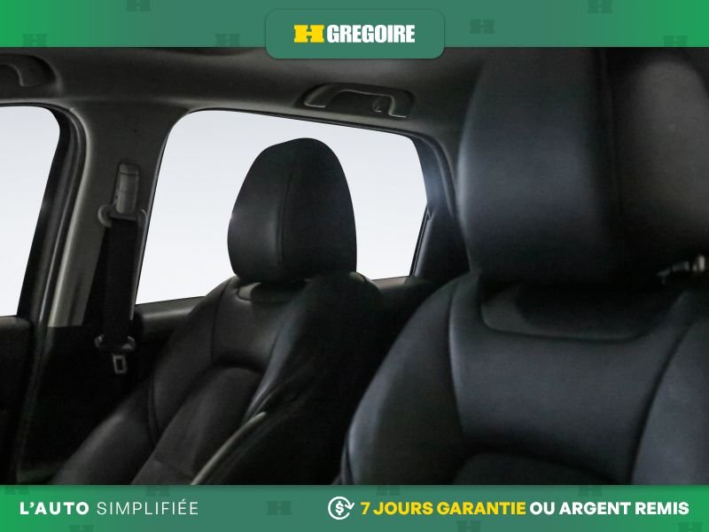 2022 Mazda CX-5 White Laval - photo #11