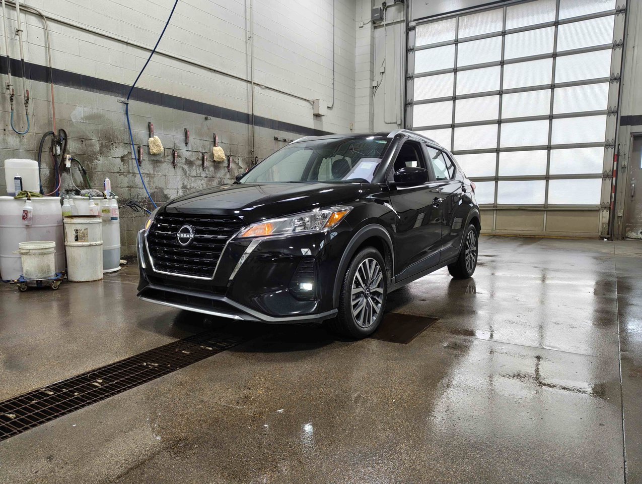 2024 Nissan Kicks SV FWD Black Sherwood Park - photo #3