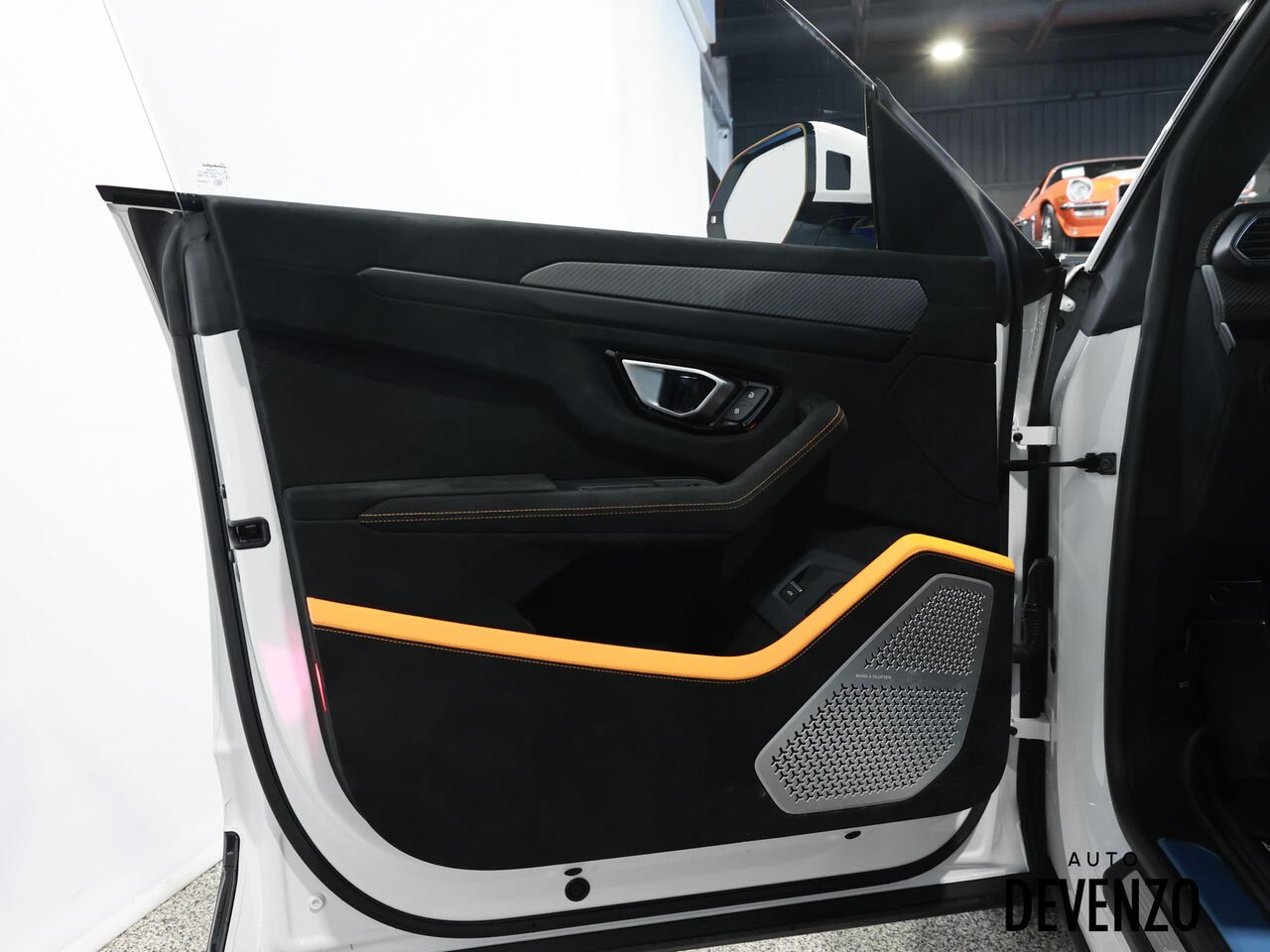 Lamborghini Urus 2023 Blanc Saint-Eustache - photo #8