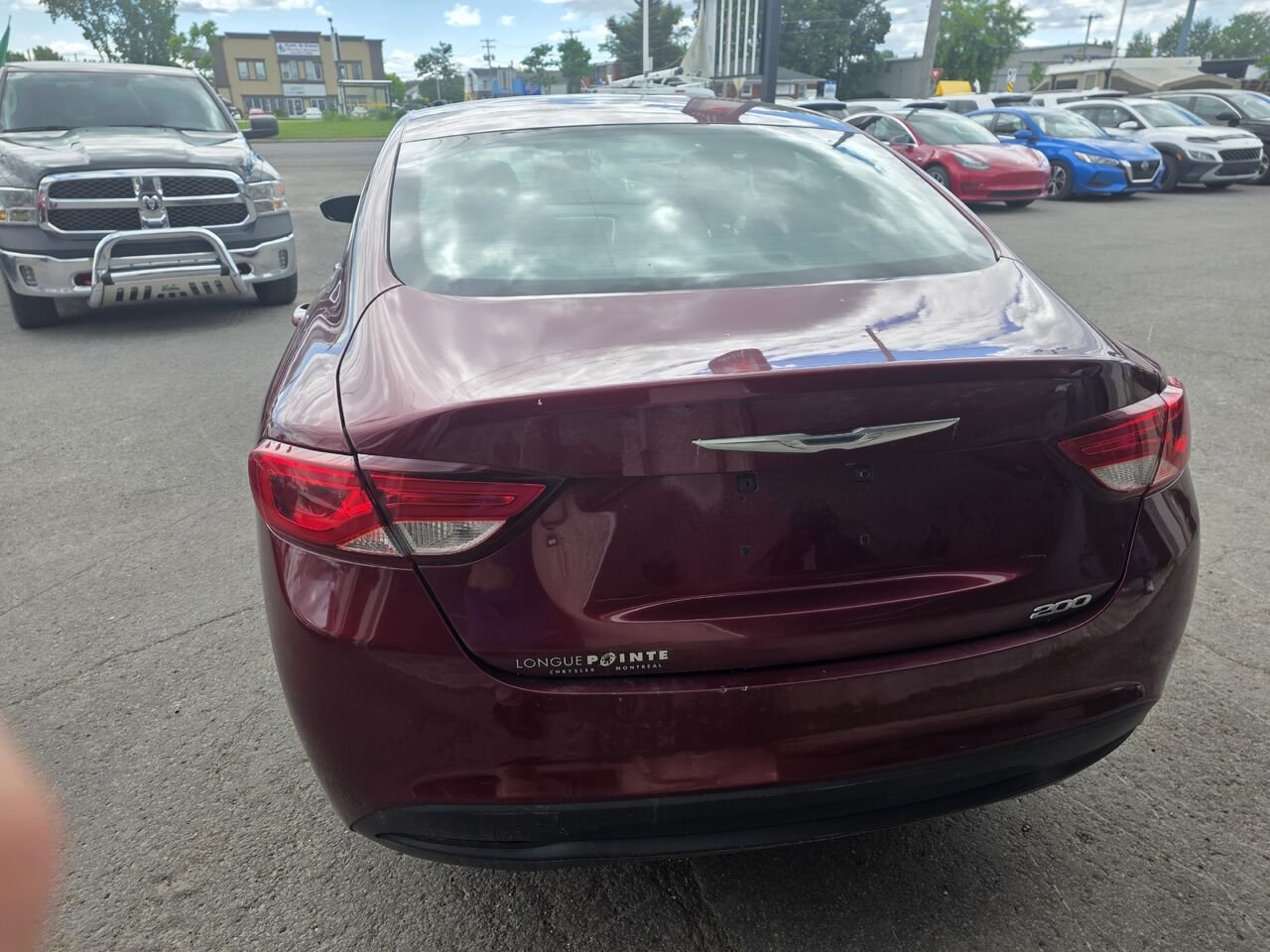 2015 Chrysler 200 Red  - photo #3