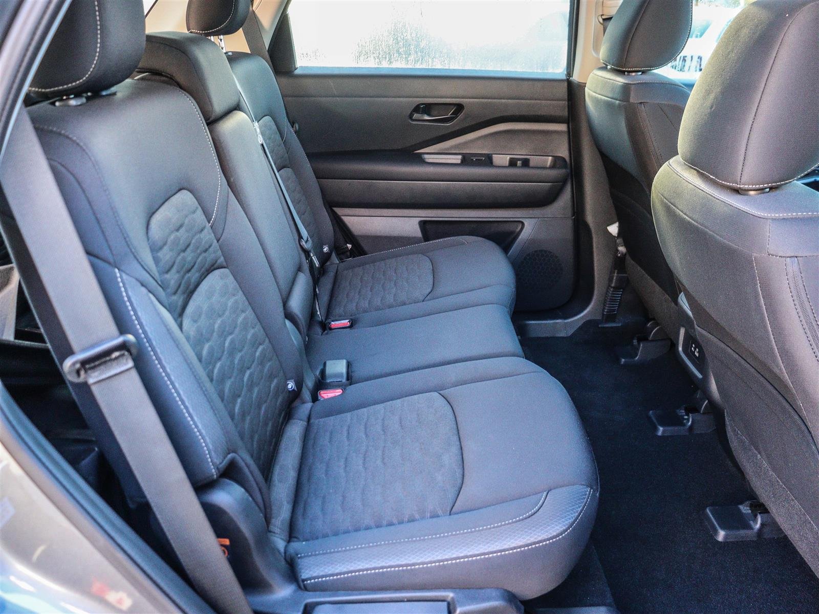 Nissan Pathfinder 2025 Grey Ottawa & Gatineau - photo #18