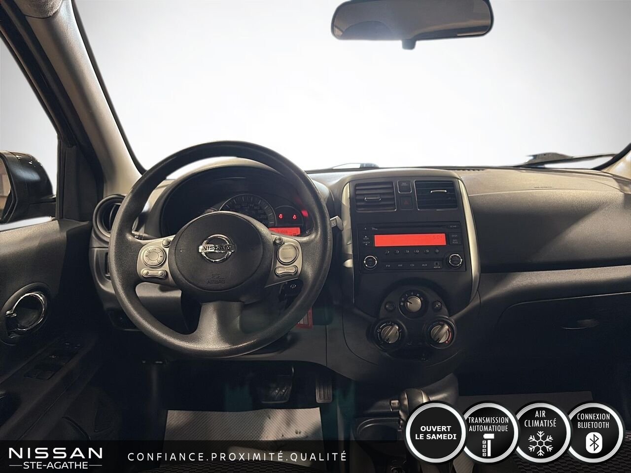 2017 Nissan Micra SV | AUTOMATIQUE | CLIMATISATION | JAMAIS ACCIDENTÉ Black Saint-Jérôme - photo #9