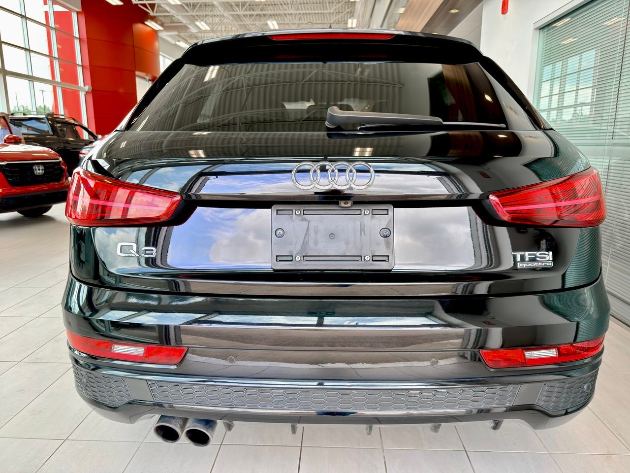 Audi Q3 2016 Noir Notre-Dame-des-Prairies - photo #11