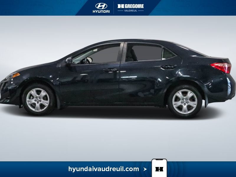 Toyota Corolla 2018 Bleu Laval - photo #5